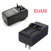 EU / US Chargeur Rechargeable 3.7V 18650 Dual Li-ion Batterie
